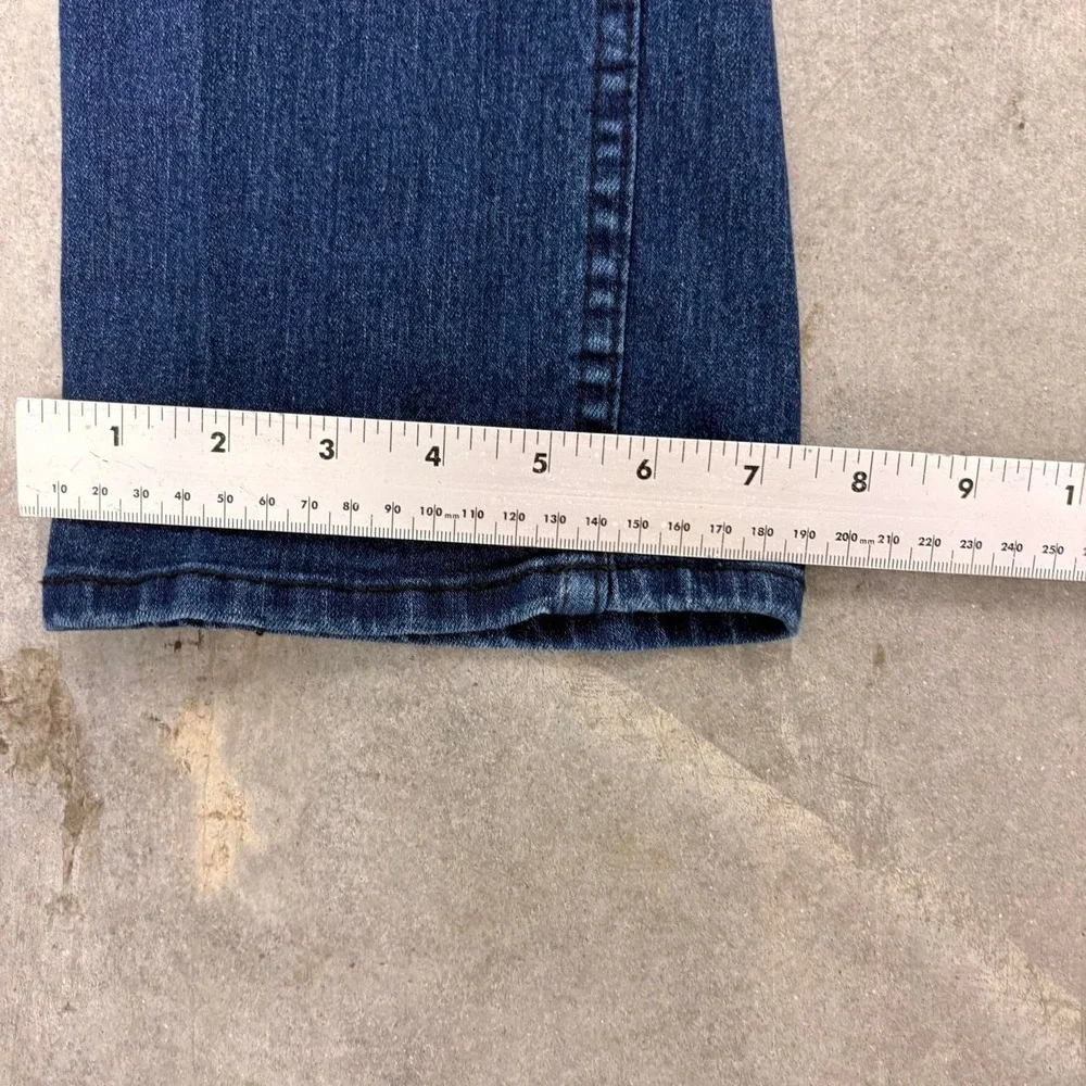Levis 30x30 please
